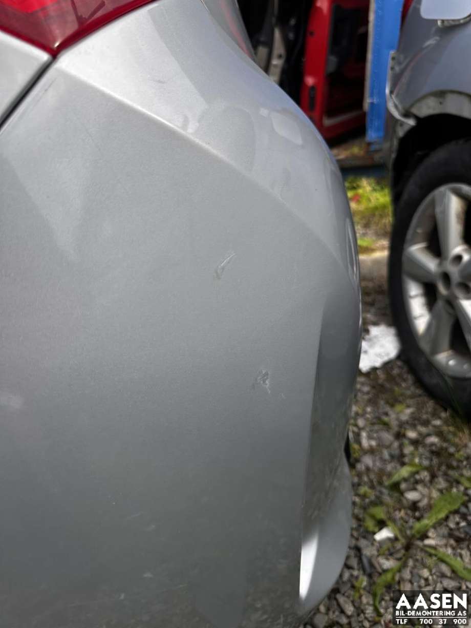 Støtfanger bak til Toyota Auris 2013-2015 (Type II, Fase 1) (5215902997|)