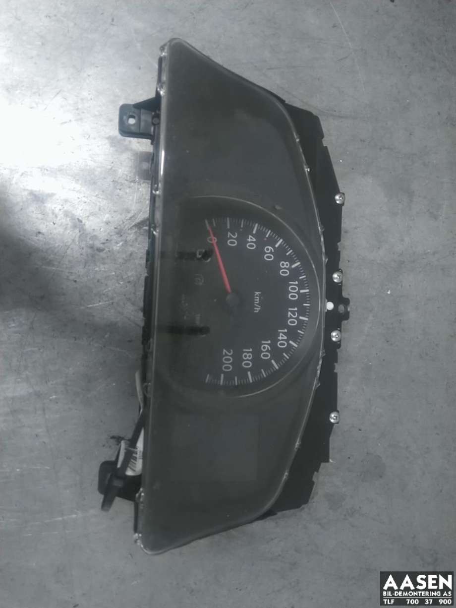 Instrumentpanel til Nissan NV200 2010-2019