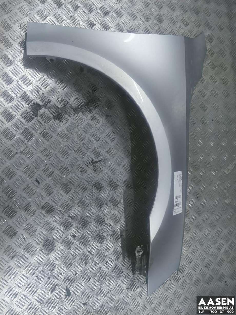 Skjerm høyre foran til Škoda Octavia, 2013-2016 (Type III, Fase 1)  (5E0 821 106 A)
