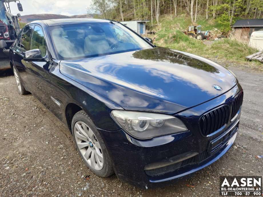 Støtfanger foran til BMW 7-Serie 2009-2015 (F01/F02/F03/F04) (F01/F02/F03/F04) (51 11 8 049 636|)