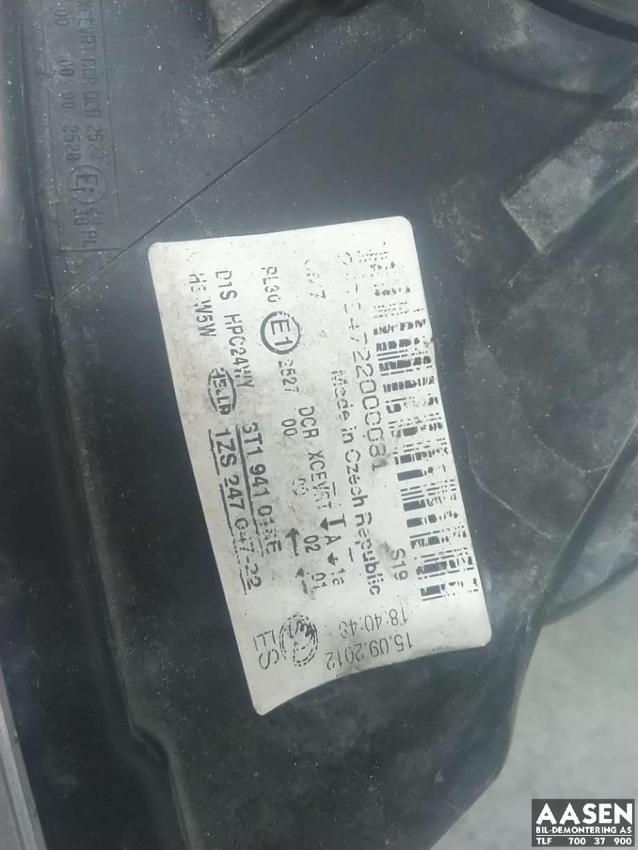 Frontlykt høyre xenon til Škoda Superb 2008-2015 (Type II)  (3T1 941 018 E|)