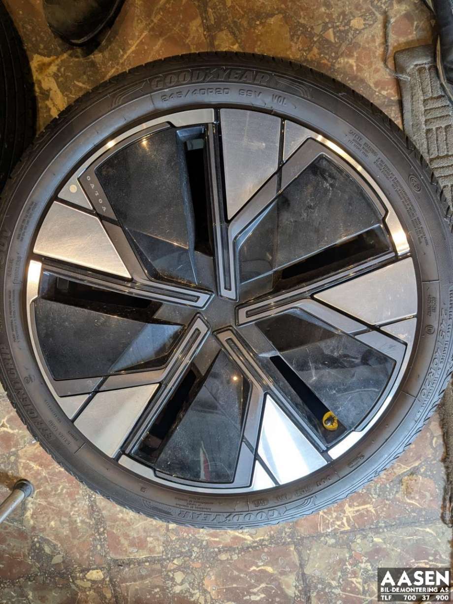 Hjulsett aluminium sommer til Volvo EX30 2023-->> (N/F|)