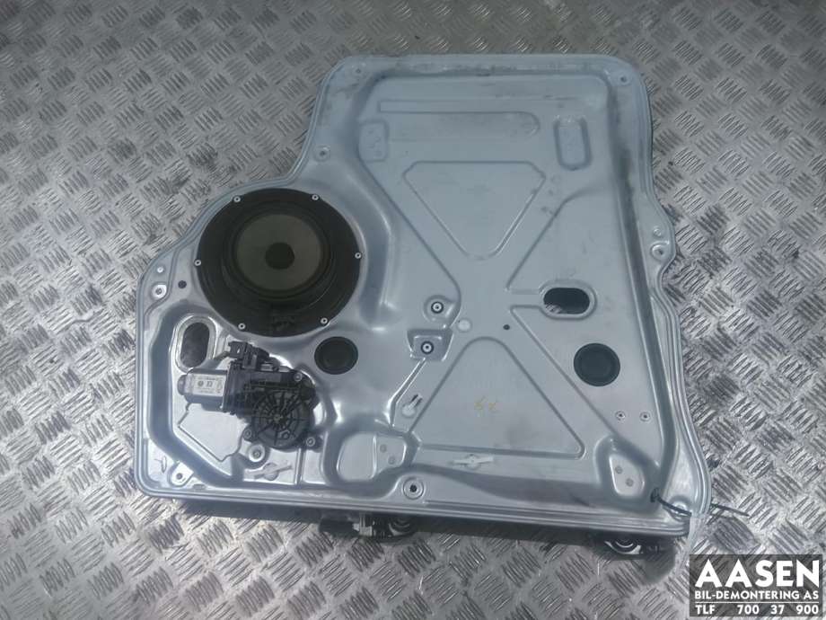 Ruteheis venstre foran til VW Transporter / Caravelle, 2009-2015 (Fase 2) (T5) (T5) 