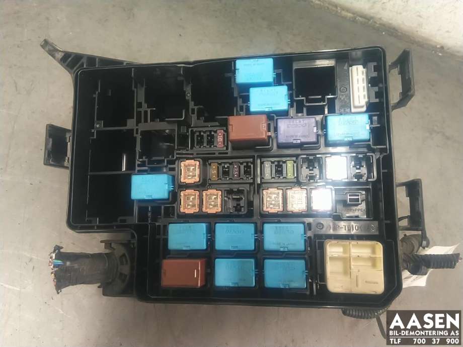 Sikringsboks motorrom til Toyota RAV4, 2013-2015 (Type IV, Fase 1)  