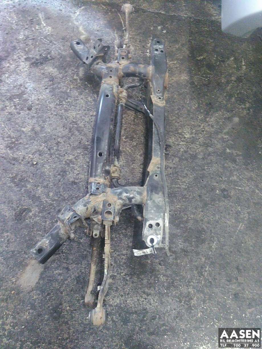Travers bak til Toyota RAV4, 2013-2015 (Type IV, Fase 1)  