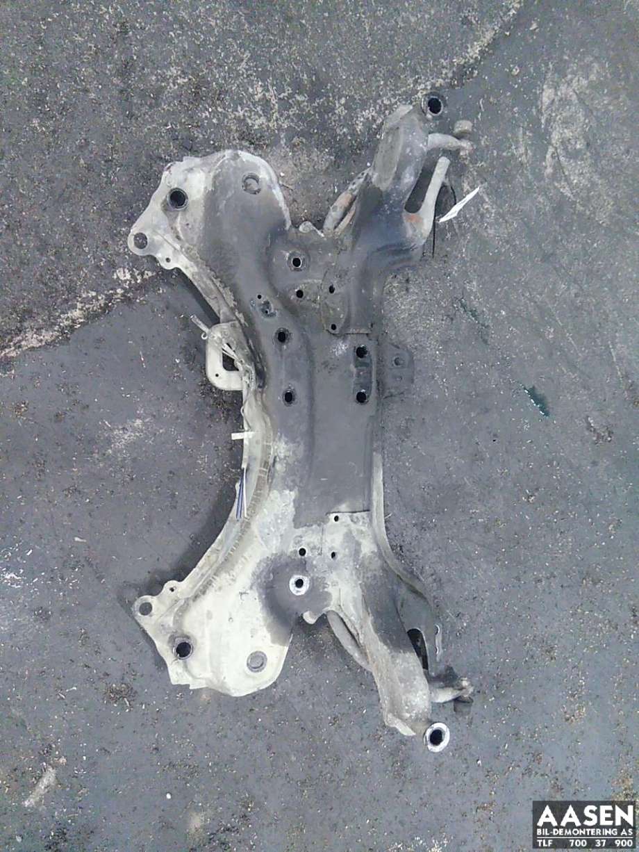 Travers foran hoved til Toyota Auris 2010-2012 (Type I, Fase 2)  