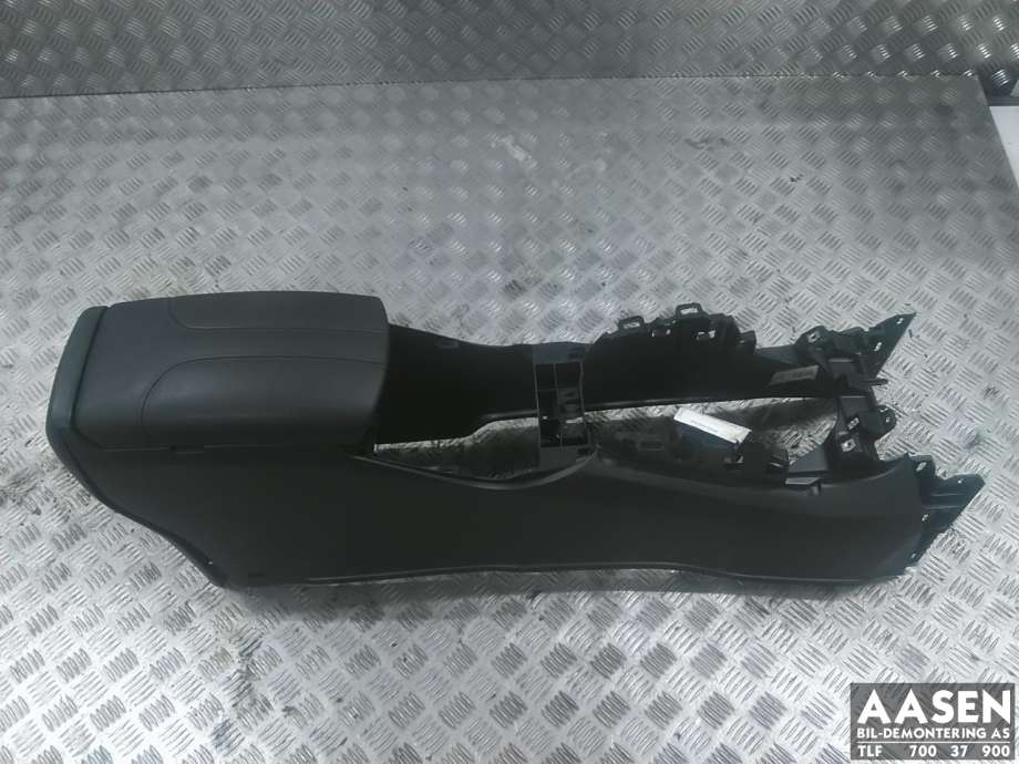 Innredning, Konsoll til Nissan Qashqai, 2014-2021 (Type II)  