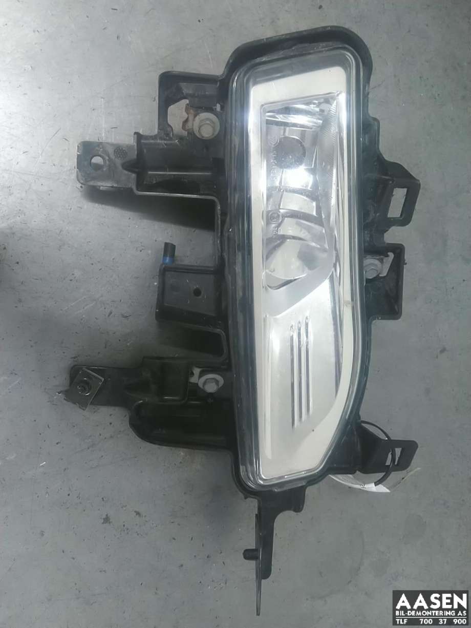 Tåkelykt venstre foran til Nissan Qashqai, 2014-2021 (Type II)  