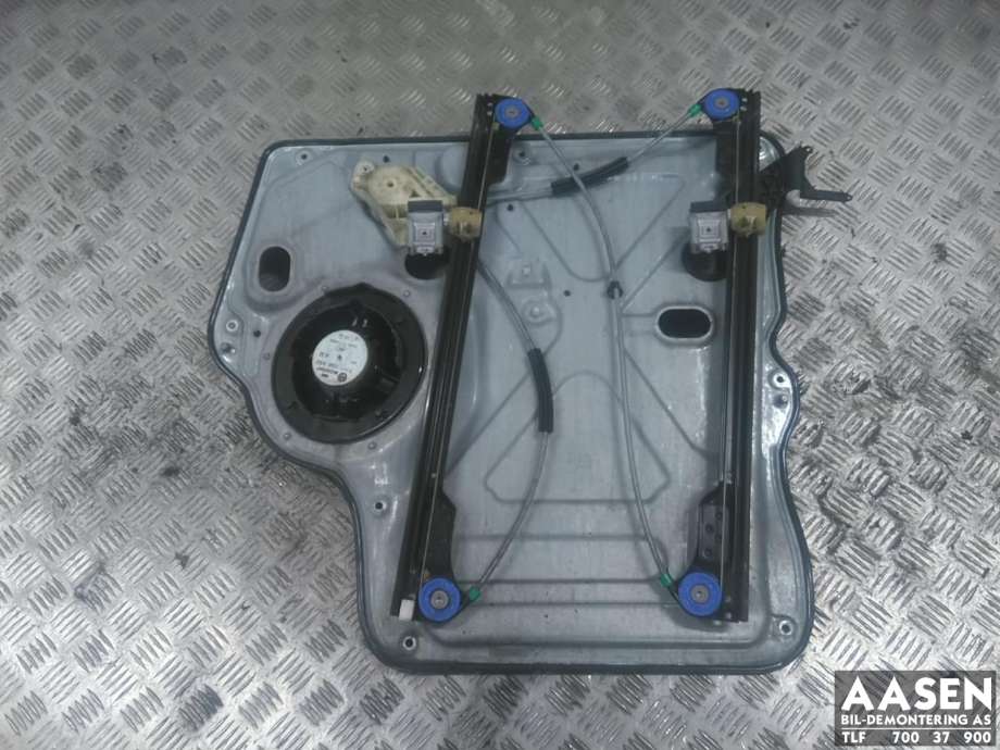 Ruteheis venstre foran til VW Transporter / Caravelle 2003-2009 (Fase 1) (T5) (T5) (7H0 837 753 C|7H1 959 801 A|)