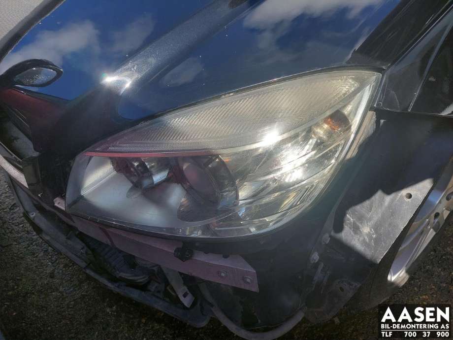 Frontlykt venstre xenon til Mercedes C-Klasse 2007-2011 (Fase 1) (W204) (W204) (A 204 820 89 61|A 204 820 29 59|A 204 906 23 04)
