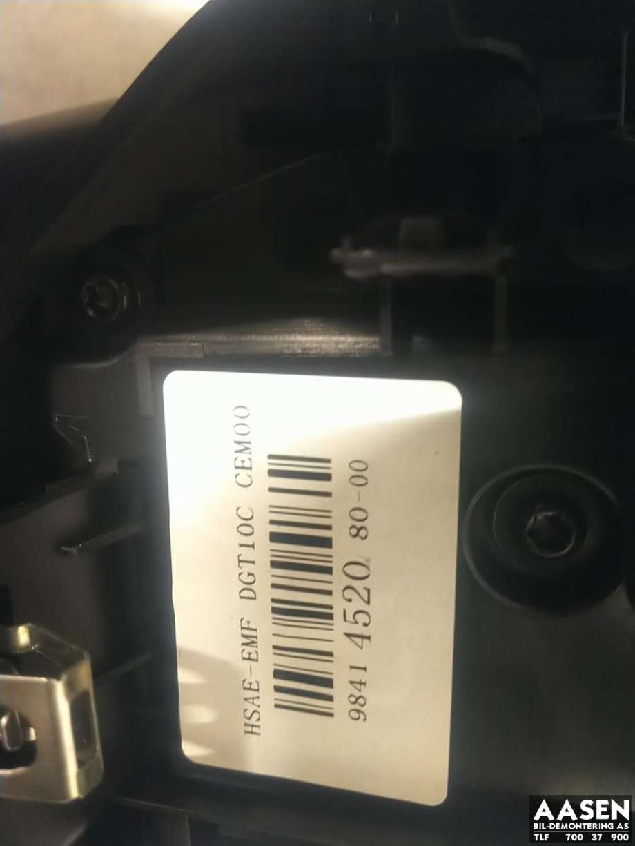 Bilstereo navigasjon skjerm til Peugeot e-2008 2019-->>
