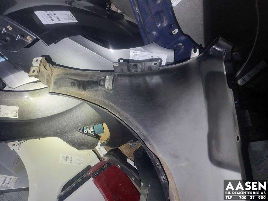 Skjerm venstre foran til Audi A8 2003-2010 (Type II) (4E0 821 105 K|)