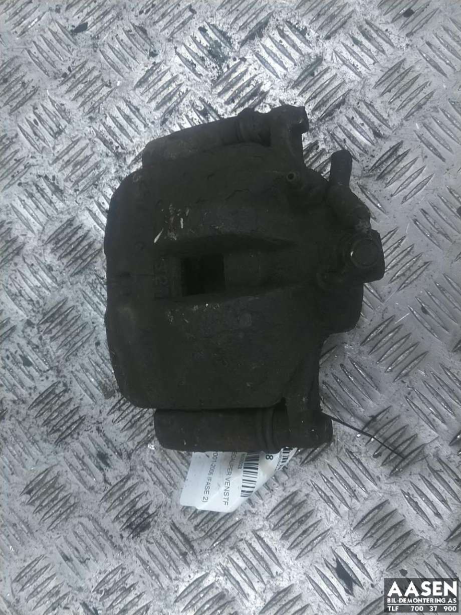 Bremsecaliper venstre foran til Toyota Hiace, 2001-2006 (Fase 2)  