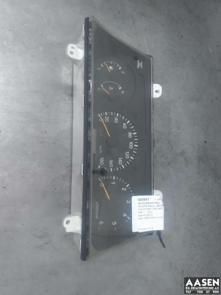 Instrumentpanel til Toyota Hiace, 2001-2006 (Fase 2)  