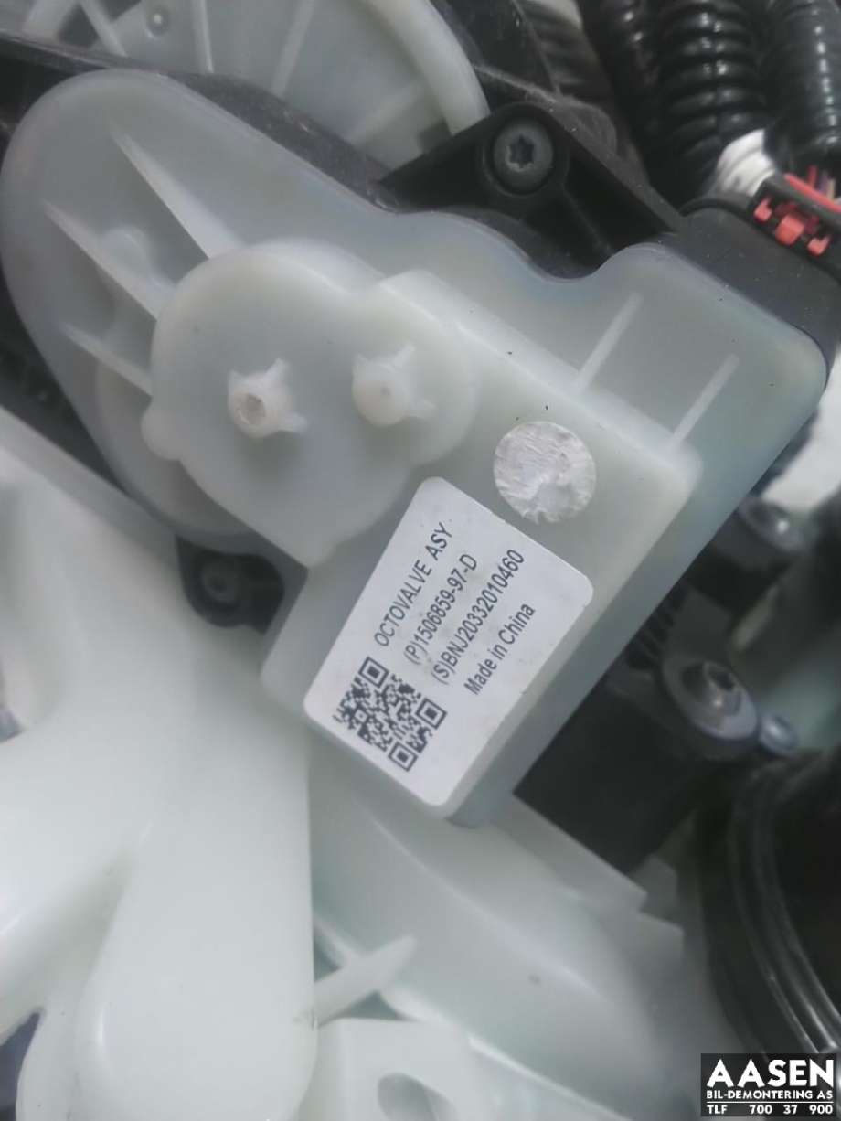 Manifold til Tesla Model 3 2018-2023 (Fase 1)  (1547595-00-E|)