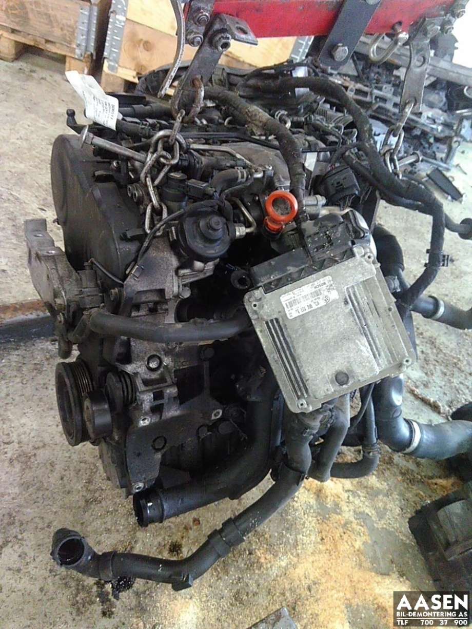 Motor diesel til VW Golf VI 2008-2012 (CBA|03L 100 090 X|)