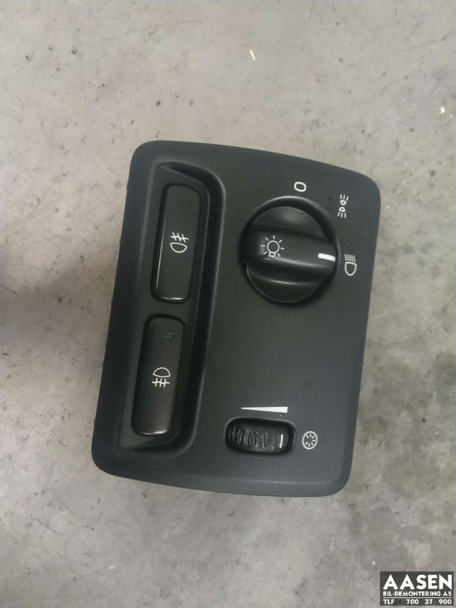 Bryter lys til Volvo XC70, 2005-2007 (Type I, Fase 2)  