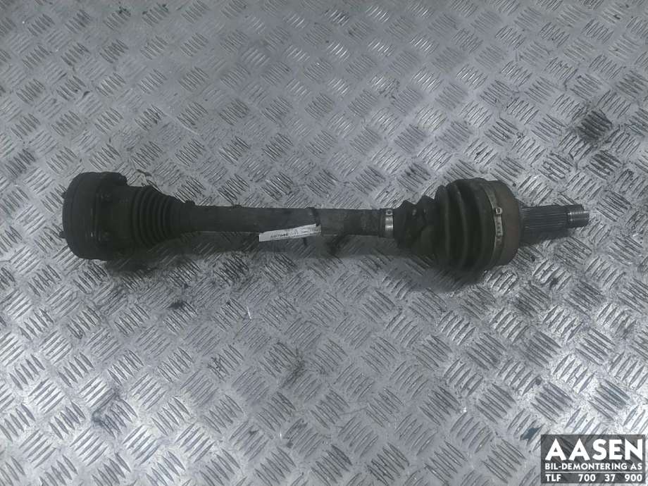 Drivaksel venstre foran, diesel/automat til Mercedes Vito/Viano, 2010-2014 (Fase 2) (W639) (W639) 