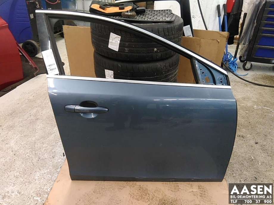 Dør høyre foran til Volvo V40, 2012-2019  