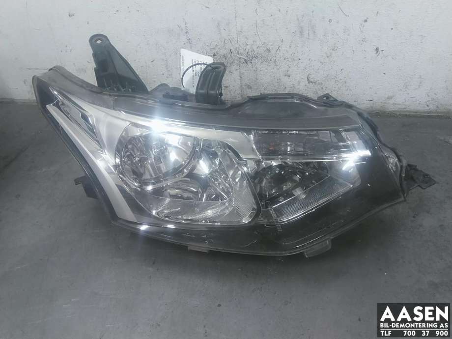 Frontlykt høyre halogen til Mitsubishi Outlander 2012-2015 (Type III, Fase 1)