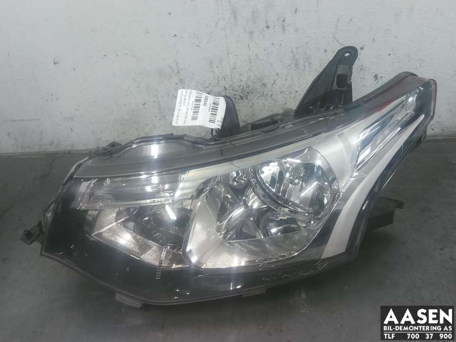Frontlykt venstre halogen til Mitsubishi Outlander, 2012-2015 (Type III, Fase 1)  