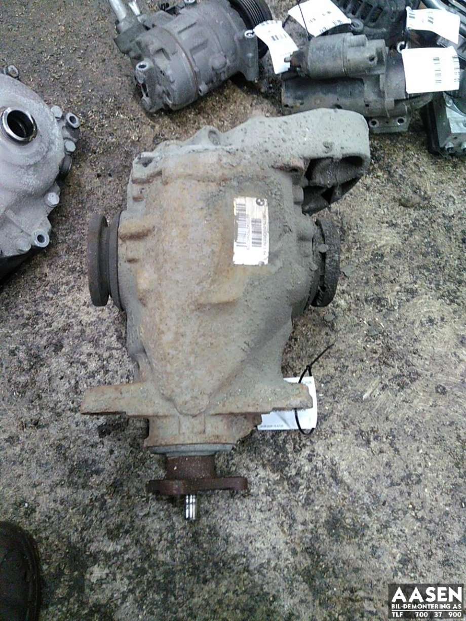 Kardang klokke bak til BMW X1, 2009-2015 (E84) (E84) (33 10 7 566 175)