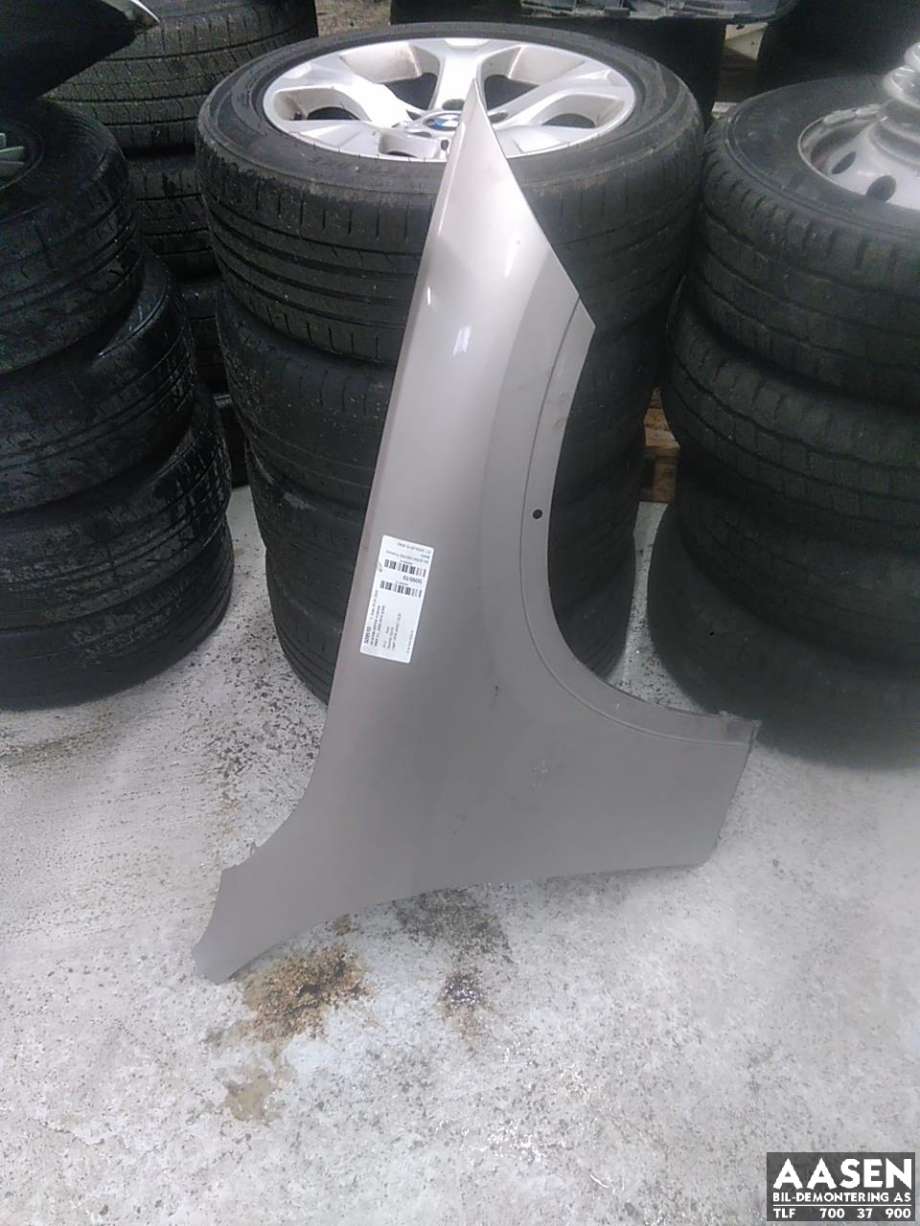 Skjerm høyre foran til BMW X1, 2009-2015 (E84) (E84)