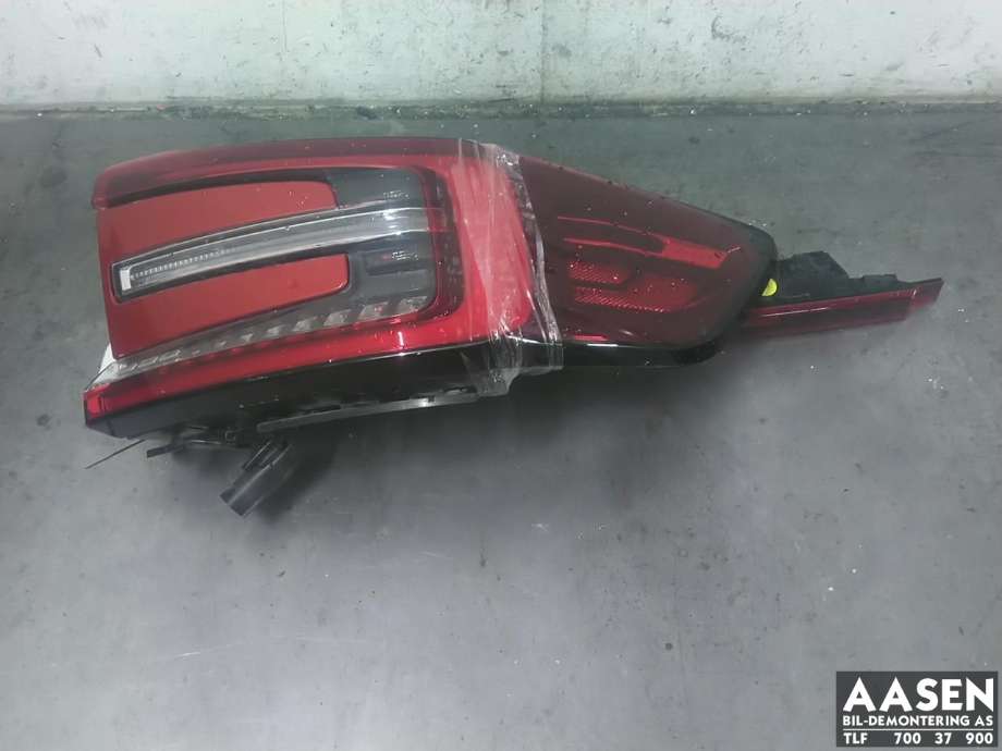 Baklykt høyre ytre til Volvo C40 Recharge, 2021-2024