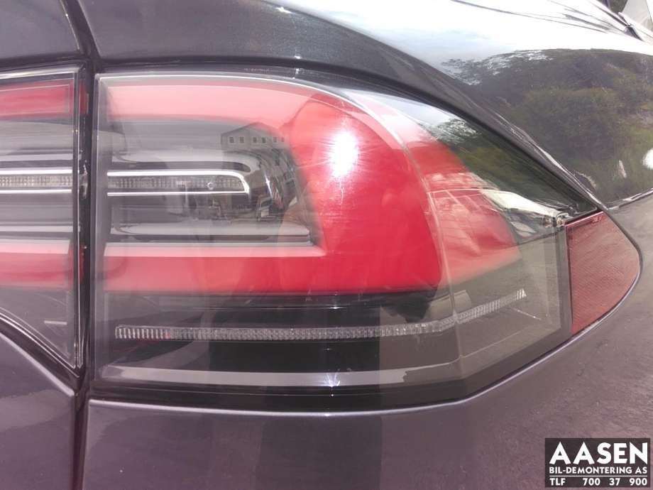 Baklykt høyre ytre til Tesla Model X 2016-->> (1034335-00-B|)