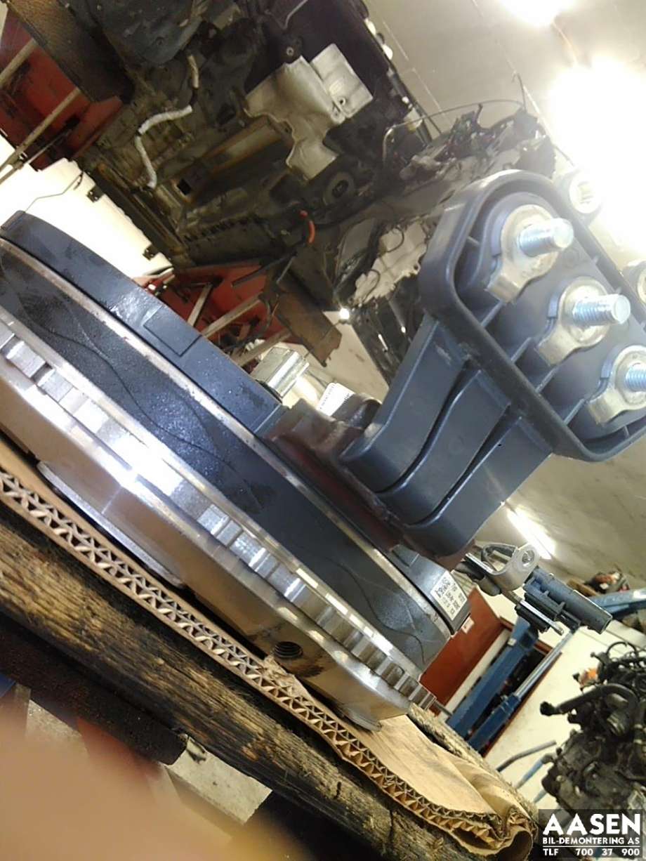 Hybrid starter generator (HSG) til Volvo XC60 2017-->> (Type II)  