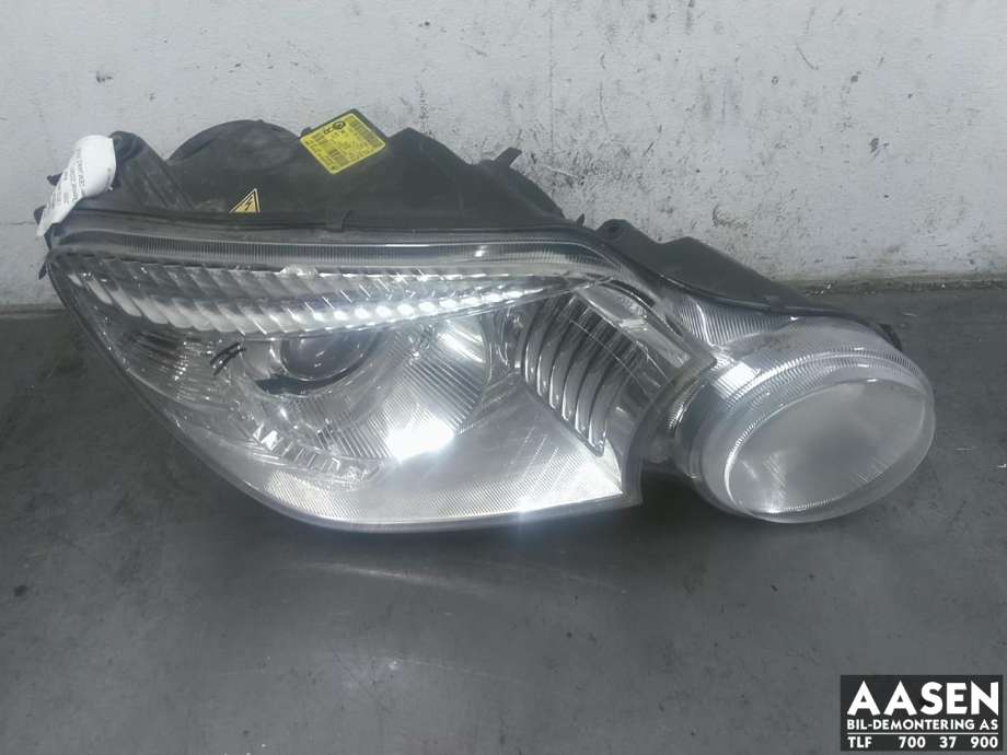 Frontlykt høyre halogen til Škoda Yeti, 2009-2013 (Fase 1)