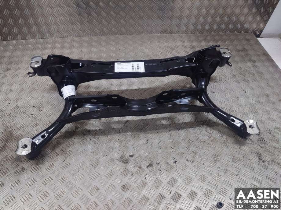 Travers bak til VW Passat, 2015-2019 (Fase 1) (B8) (B8) (NY|3Q0 505 235 T|3Q0 505 235 AA)