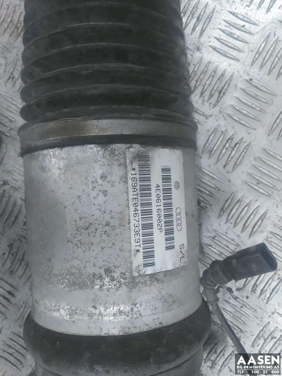 Fjærbein høyre bak til Audi A8 2003-2010 (Type II)  (4E0 616 002 P|)