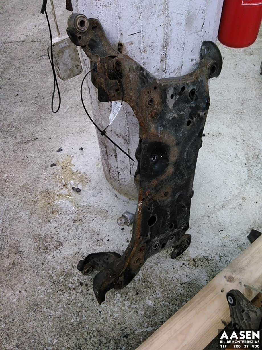 Travers foran hoved til Ford Focus, 2014-2018 (Type III, Fase 2)  