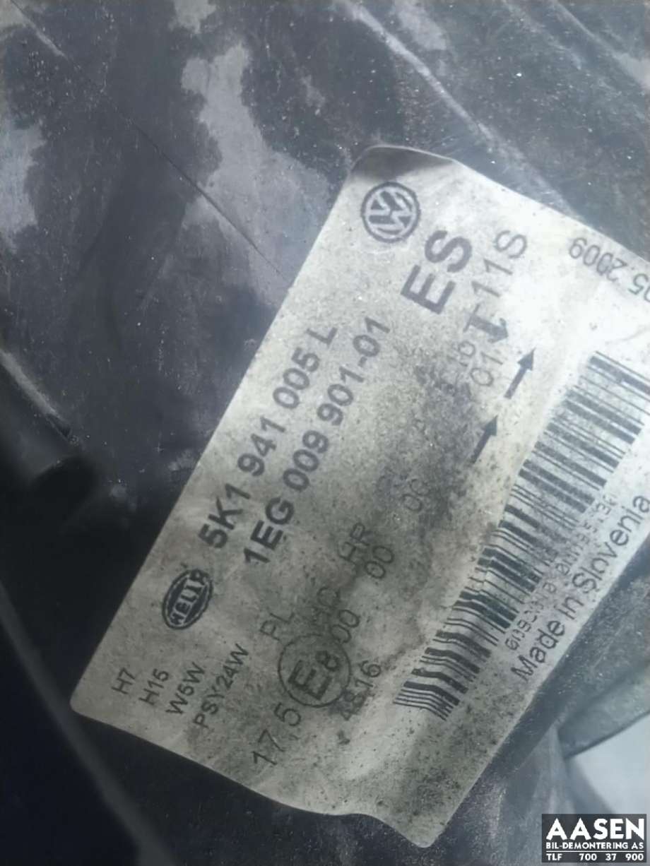 Frontlykt venstre halogen til VW Golf VI 2008-2012