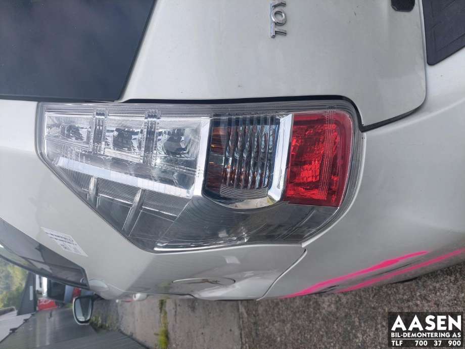 Baklykt venstre til Toyota Prius +7, 2012-2020 (Type III) (stasjonsvogn) (stasjonsvogn) (8156147200)