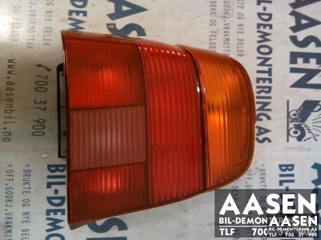 Baklykt venstre til BMW 5-Serie 1996-2003 (E39) (E39) (63 21 8 363 557|)