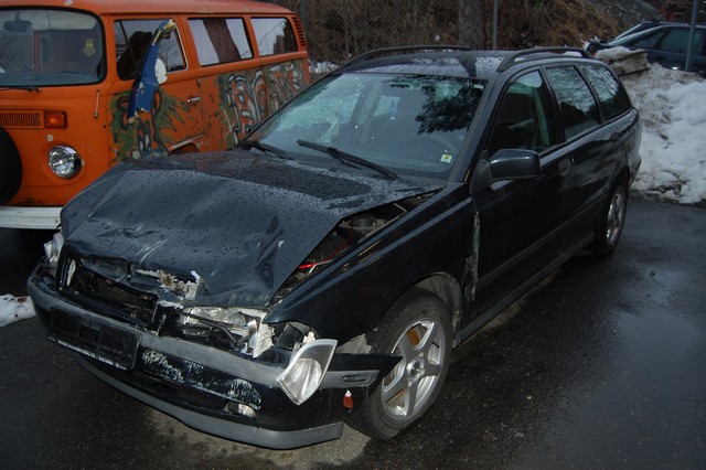Volvo V40 / S40 1994-2000 (Type I, Fase 1) , Motorkode: , Girkassekode: 