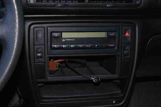 VW Passat 1997-2000 (B5,3B) (B5,3B), Motorkode: AHU, Girkassekode: DHL