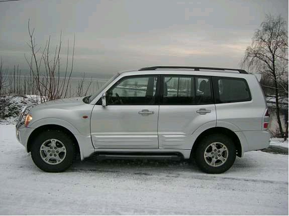 Mitsubishi Pajero 2000-2006 (Type III) , Motorkode: 4M41, Girkassekode: V5A51-7-SB
