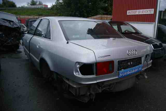 Audi A8 1995-2002 (Type I) , Motorkode: ACK;APR, Girkassekode: EUU