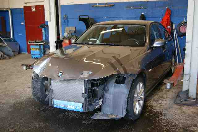 BMW 3-Serie 2005-2011 (E90/E91/E92/E93) (E90/E91/E92/E93), Motorkode: N47-D20C, Girkassekode: 