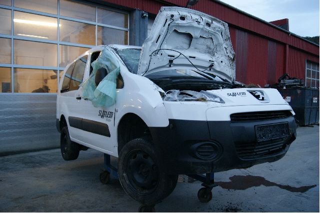 Peugeot Partner 2008-2015 (Type II, Fase 1) , Motorkode: 9HF, Girkassekode: 