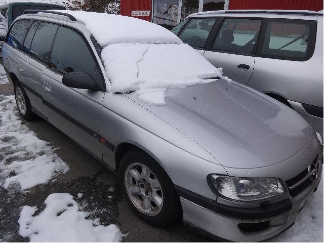 Opel Omega B 1994-1999 , Motorkode: X20XEV, Girkassekode: 