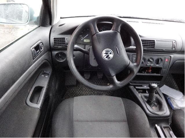 VW Passat 1997-2000 (B5,3B) (B5,3B), Motorkode: AHL, Girkassekode: DCN