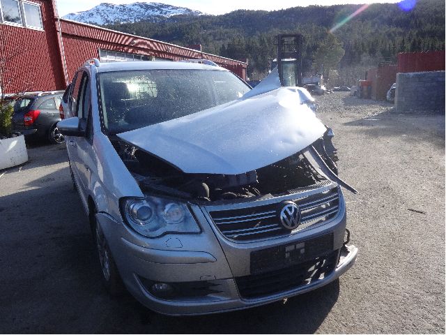 VW Touran 2007-2010 (Type I, Fase 2) , Motorkode: BLS;BXE, Girkassekode: MGJ