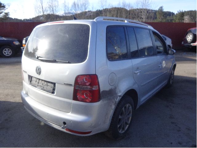 VW Touran 2007-2010 (Type I, Fase 2) , Motorkode: BLS;BXE, Girkassekode: MGJ