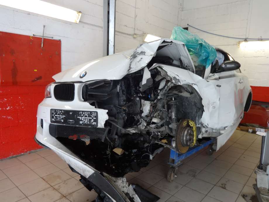 BMW 1-Serie 2004-2011 (E81/E82/E87/E88) (E81/E82/E87/E88), Motorkode: N47-D20B, Girkassekode: 