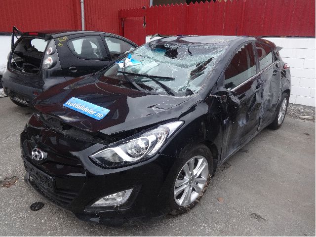 Hyundai i30 2012-2017 (Type II) , Motorkode: D4FB, Girkassekode: 