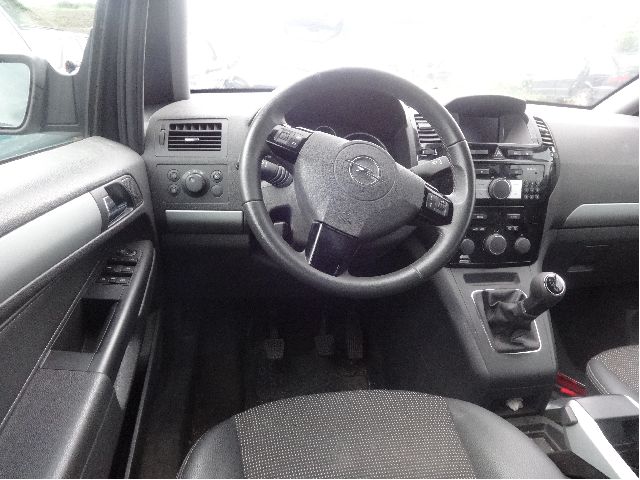 Opel Zafira B 2005-2011 , Motorkode: A17DTJ, Girkassekode: 